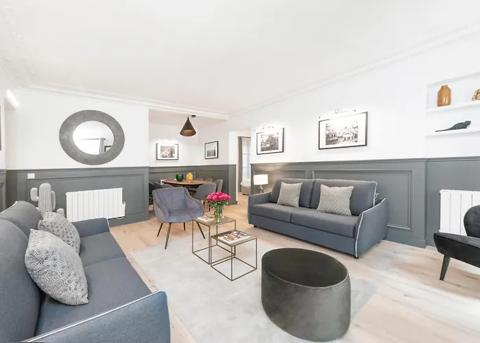 LivinParis - Luxury 3 Bedrooms Le Louvre II